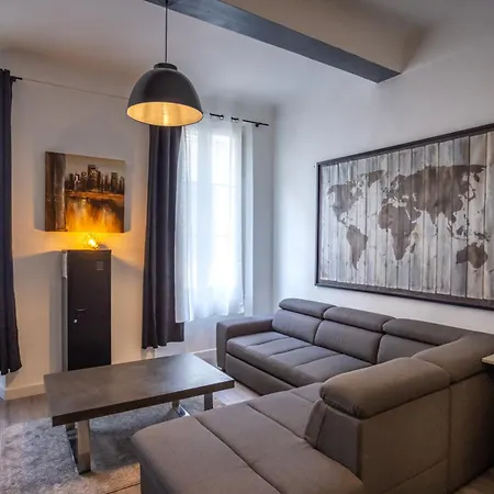 Lägenhet Cosy Au Coeur De